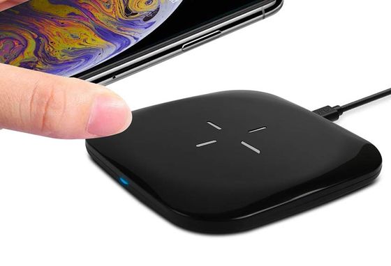Secure Wireless Charger For Galaxy With Chrome Edge