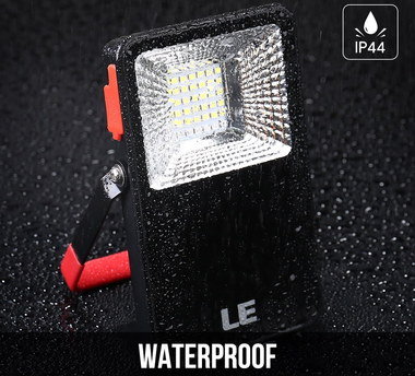 5V Rechargeable LED Floodlight With Metal Rear Stand