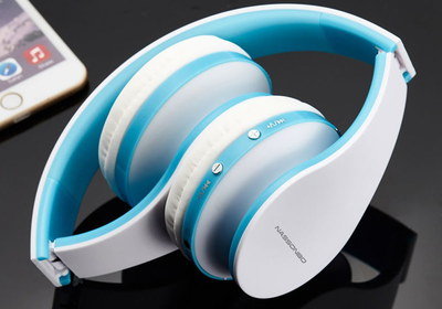 Hands-Free Chat Headphones For Children With White Band