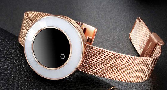 Ladies Smart Watch With Gold Strap