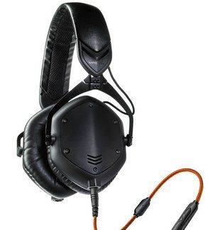 Headphones In Black With In-Line Controls