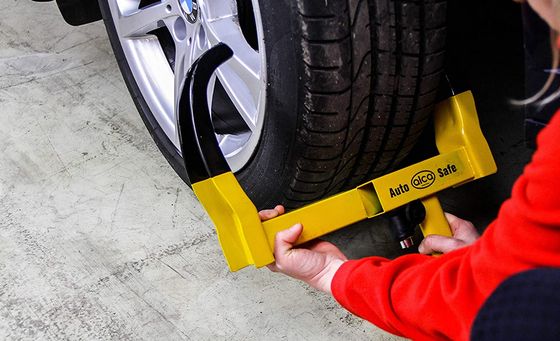 Motorhome Wheel Clamp In Bright Orange