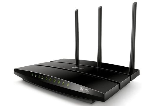 Long Distance WiFi Router With Back Slots