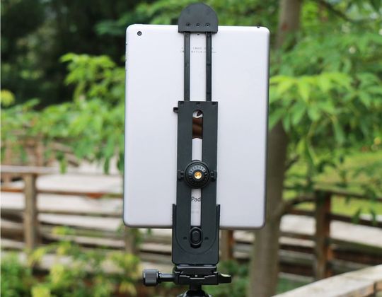 Ulanzi iPad Pro Holder iPad Pro Holder In Black Finish
