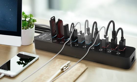 SOWTECH Powered USB Charging Hub USB Charging Hub In All Black