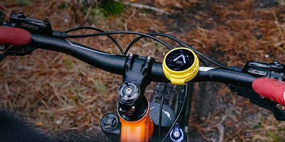 Cycling GPS Device With Arrow On Screen