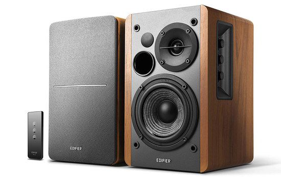 Wooden Bookshelf Speakers In Black And Brown