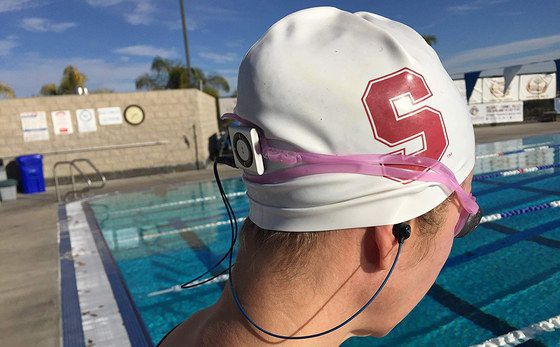 H2O Waterproof iPod Shuffle Headset Waterproof iPod Shuffle Headset In White