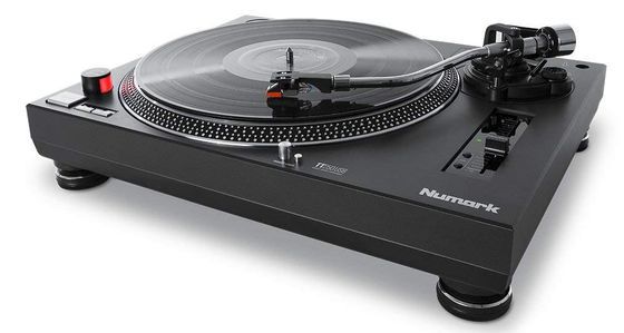 Direct Drive Turntable With Black Disc