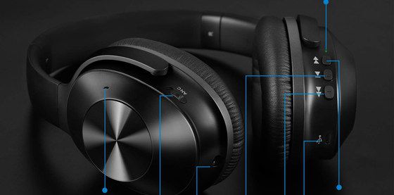 Bluetooth Over Ear Headphones With Blue LED