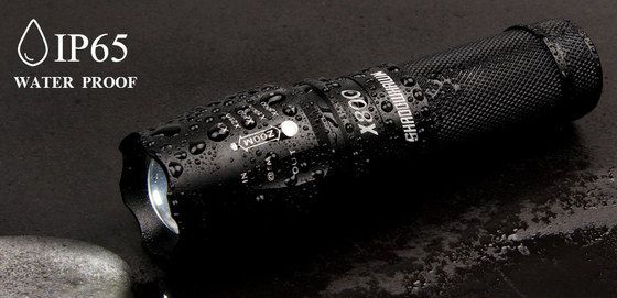 Rechargeable LED Torch Bright LED Torch With Gloss Black Exterior