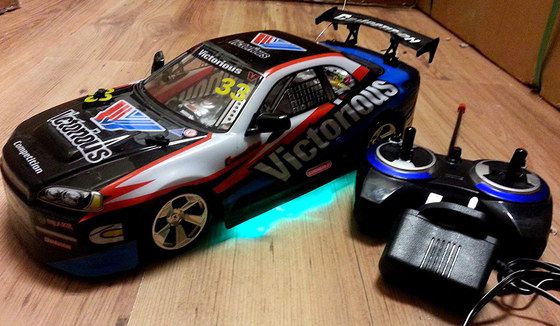 RC Drift Car With Black Remote Box