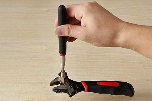 Xfort Telescopic Heavy Duty Magnetic PickUp Tool 24 Inch Heavy Duty PickUp Tool Lifting Wrench