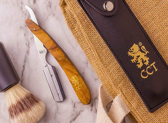 Cambridge Premium Straight Edge Razor Set Straight Edge Razor Set With Pouch