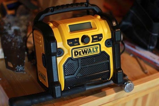 DeWalt Worksite Radio Worksite Radio With Black Hand Grip