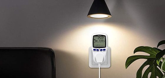 Electric Light Usage Monitor Plug Electric Light Usage Monitor Plug