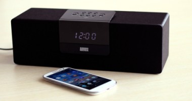 10 Pre-Sets Bluetooth Speakers FM Radio Speakers In Black With Smart Phone