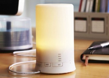 Cool Mist Portable USB Humidifier On Wooden Table