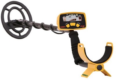 LCD Beginner Metal Detector In Black And Lime Green