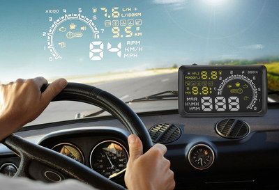 Speed Alerting Car HUD System Display LED Lit Car HUD System Display With Man At Wheel