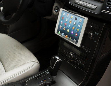 360 Degrees 5 to 11 Inch Car Tablet Mount Lock System Car Tablet Mount On Black Instrument Panel