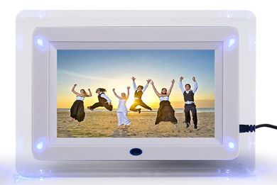 2 GB White Digital Picture Frame With Black Wire